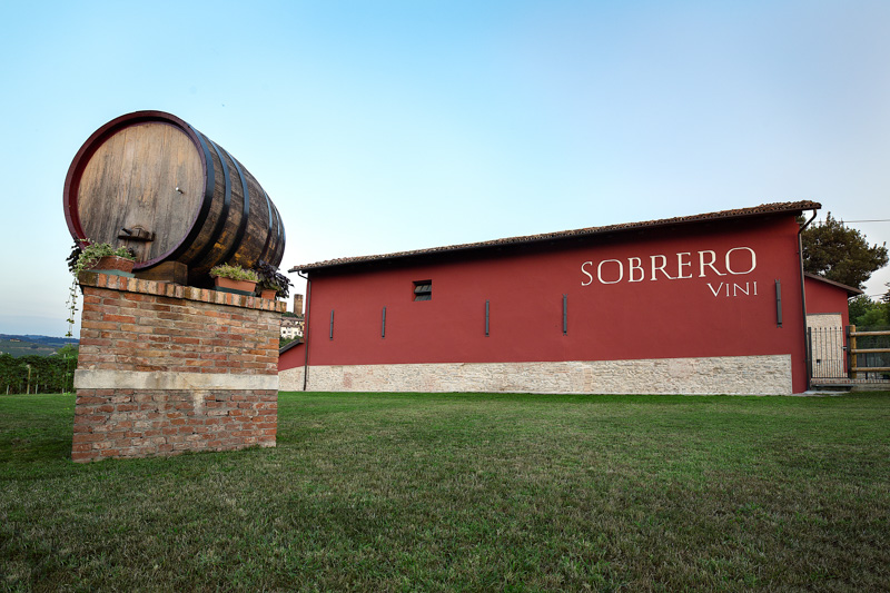 Sobrero Vini: una famiglia che da oltre un secolo lavora con il cuore per il vino migliore