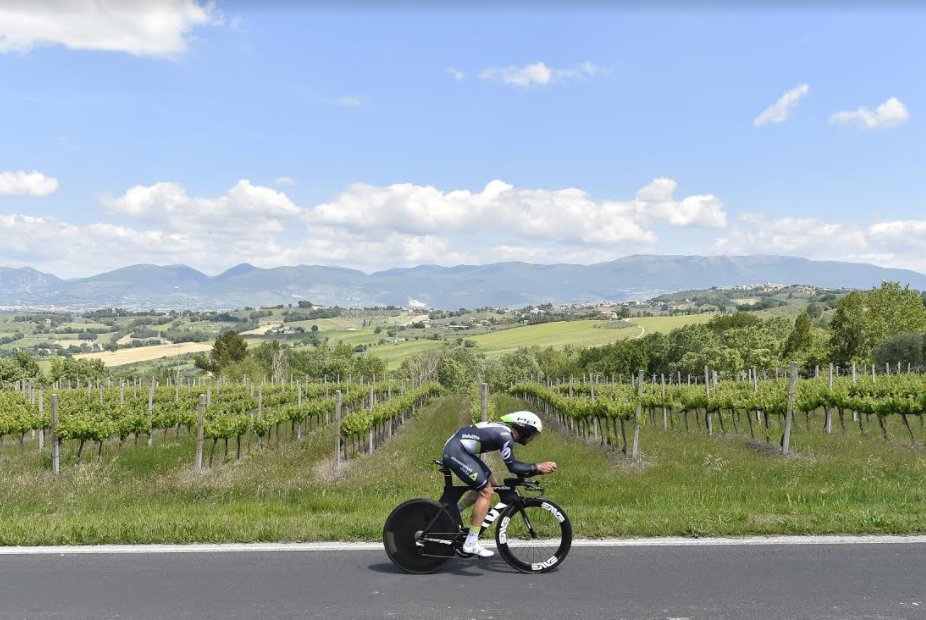 Dumoulin e Nibali riaprono il Giro