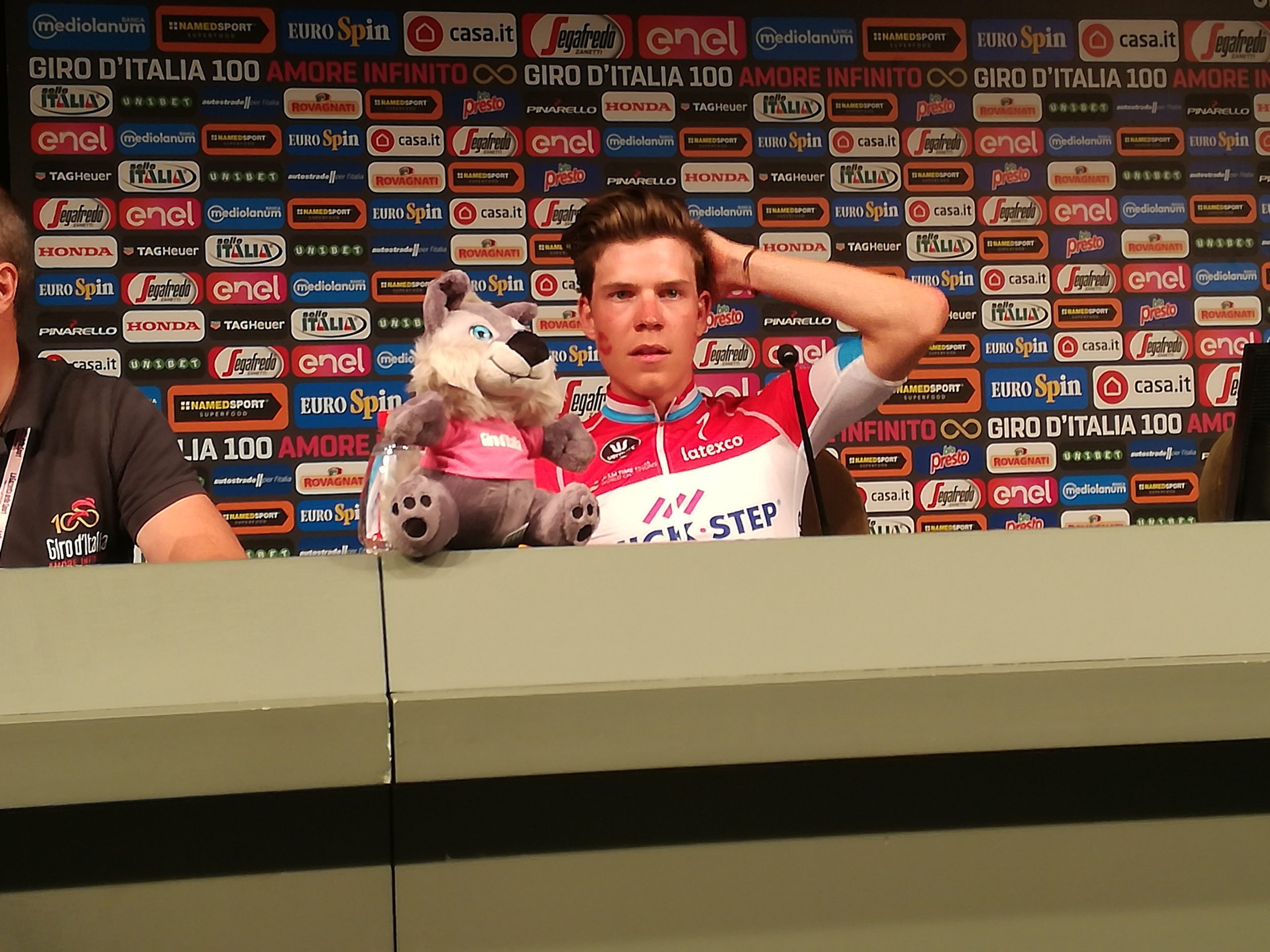 Jungels:”I tifosi del Giro sono fantastici”, ecco la sua dichiarazione d’amore per i tifosi italiani